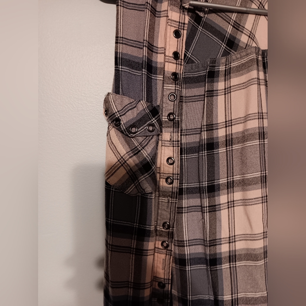 Vest - Picture 4 of 5